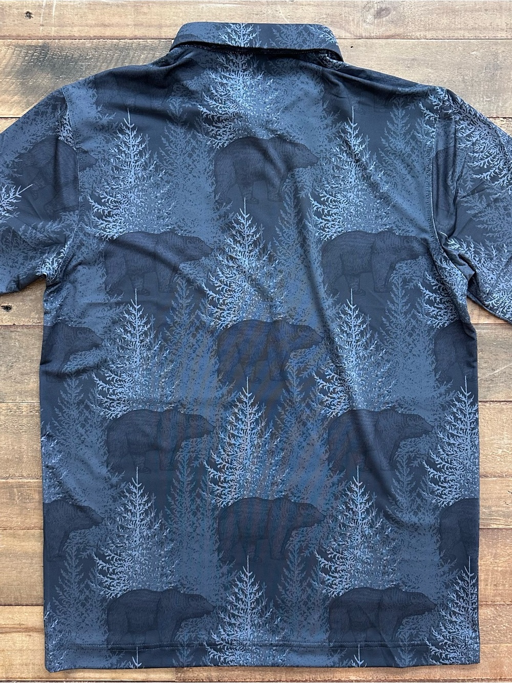 ⭐️NWT Waggle Men's Golf Polo - Bear & Tree Print (Small) - Picture 4 of 5